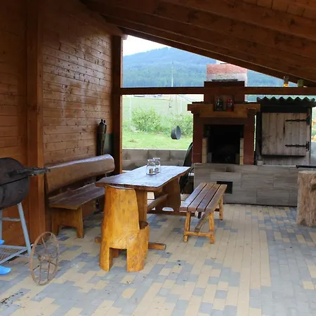 Chatka Pod Bukovkou * Červená Voda